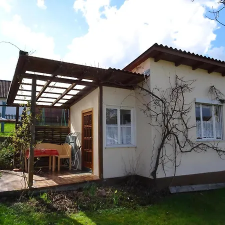 Kleines Mit Garten Und Grill In Garitz *
